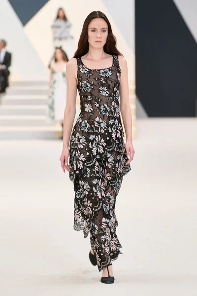 Look 29